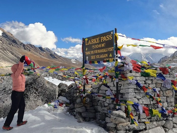 12 Days Manaslu Trek Cost and Itinerary