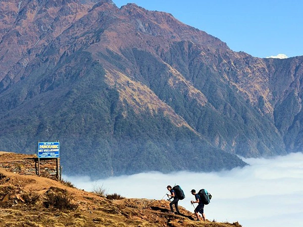 8 Days Treks in Nepal