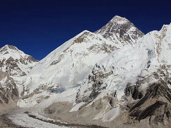 Best Time To Go To Everest Base Camp