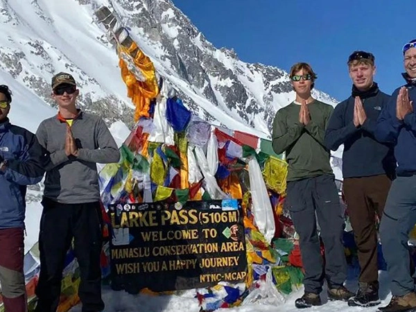 Hire Guide for Manaslu Circuit Trek