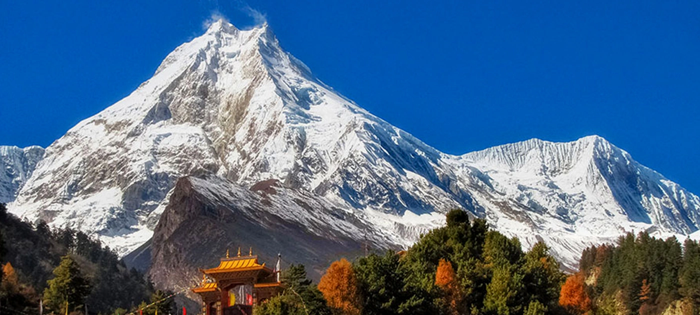 Best Time for Manaslu Circuit Trek